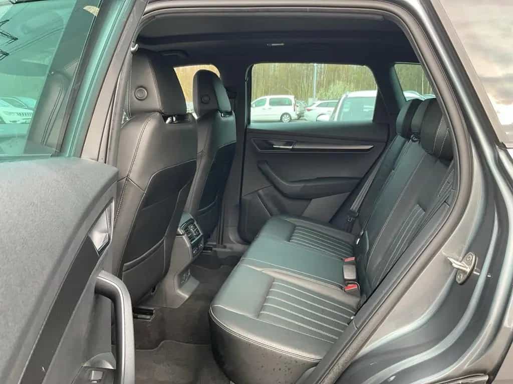 Skoda Karoq 2.0TSI 4x4 Sportline 360+AHK+Leder+Pano+SH 12/2022-photo-6