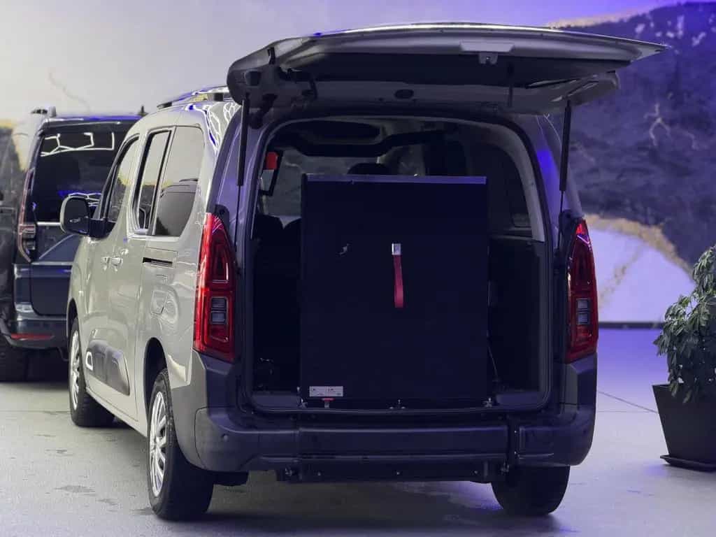Citroën Berlingo Live XL Behindertengerecht-Rampe 05/2019-photo-17
