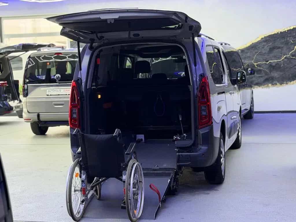 Citroën Berlingo Live XL Behindertengerecht-Rampe 05/2019-photo-7