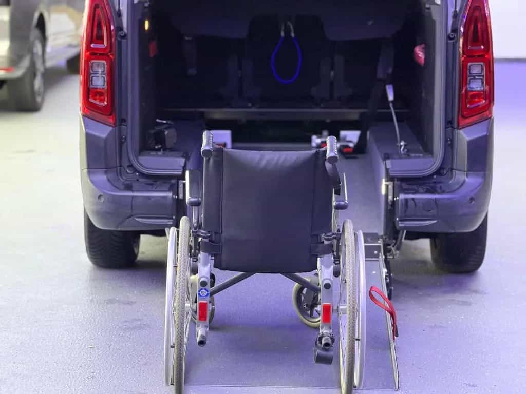 Citroën Berlingo Live XL Behindertengerecht-Rampe 05/2019-photo-8