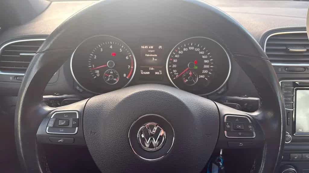 Volkswagen Golf VI Cabriolet Lounge BMT 09/2015-photo-8