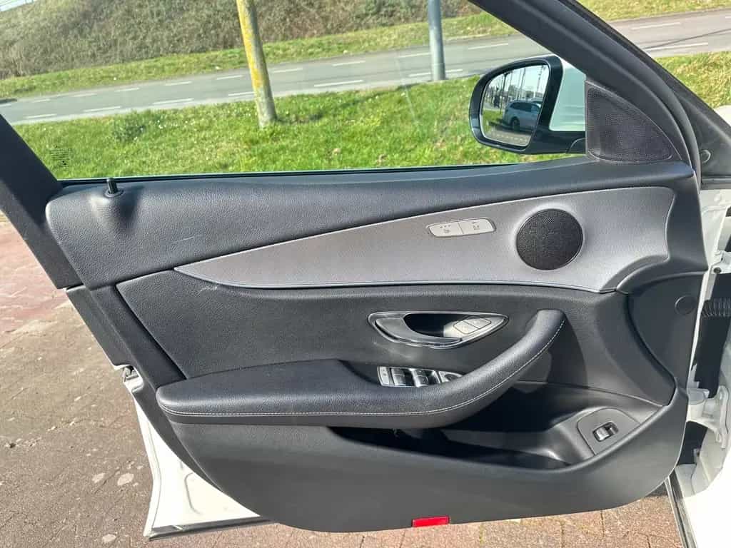 Mercedes-Benz E-Class 200 Avantgarde Automatik LED Navi Kamera Keyle 03/2018-photo-11