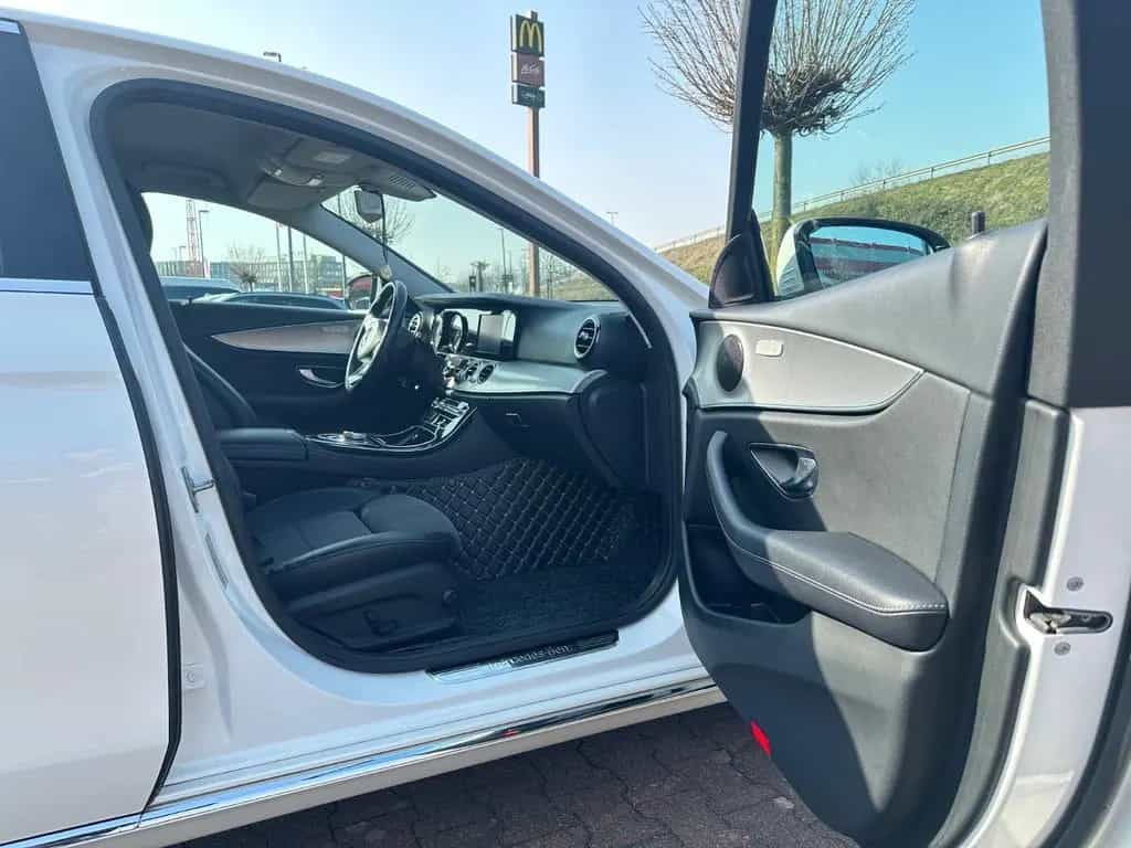 Mercedes-Benz E-Class 200 Avantgarde Automatik LED Navi Kamera Keyle 03/2018-photo-7
