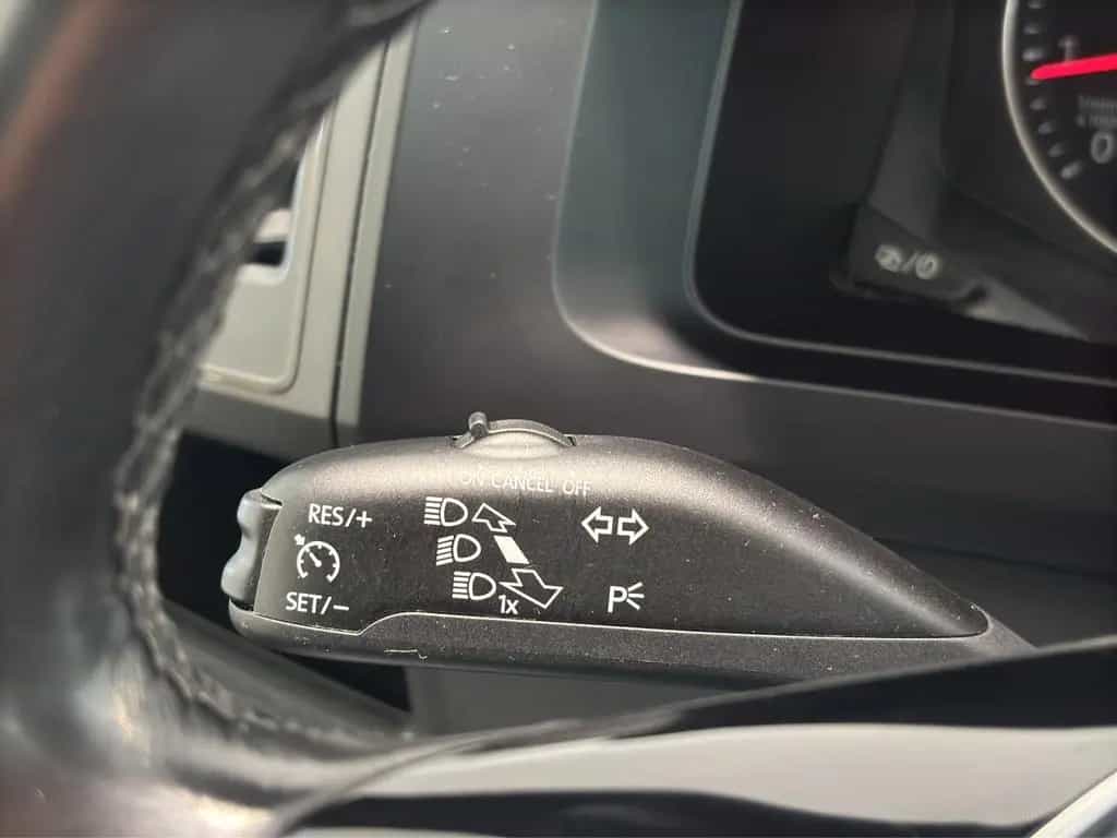 Volkswagen Transporter Multivan 2.HD 7-SITZER LED PARK NAVI TEMP GJR 03/2017-photo-22