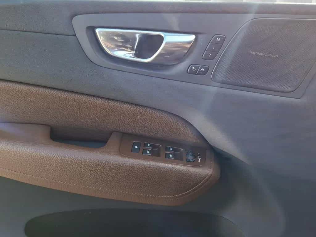 Volvo XC 60 B4 Inscription 2.0 MHEV Aut. | LED | ACC | 09/2021-photo-15