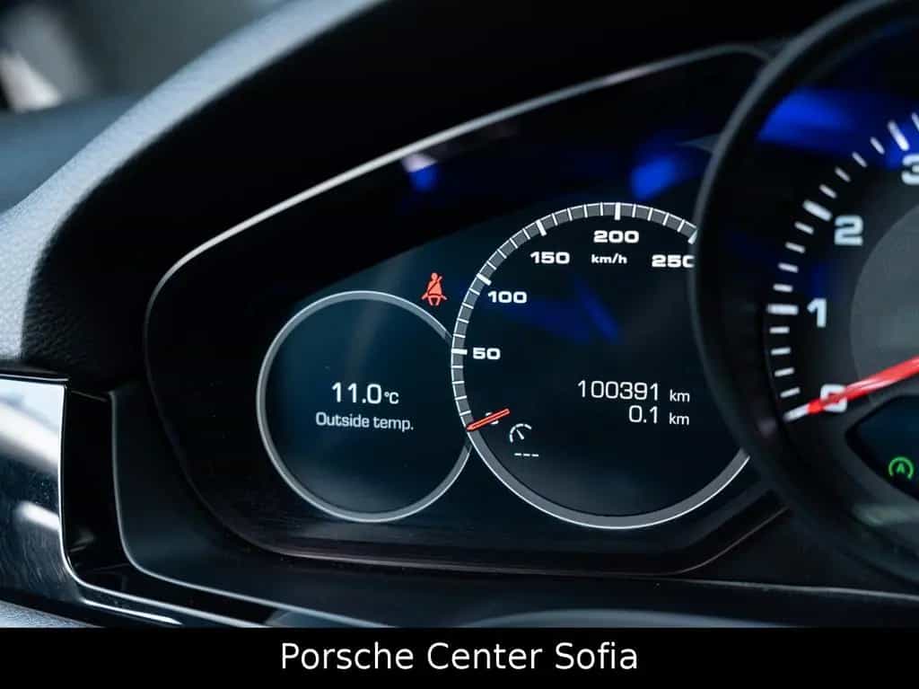 Porsche Cayenne 06/2020-photo-18