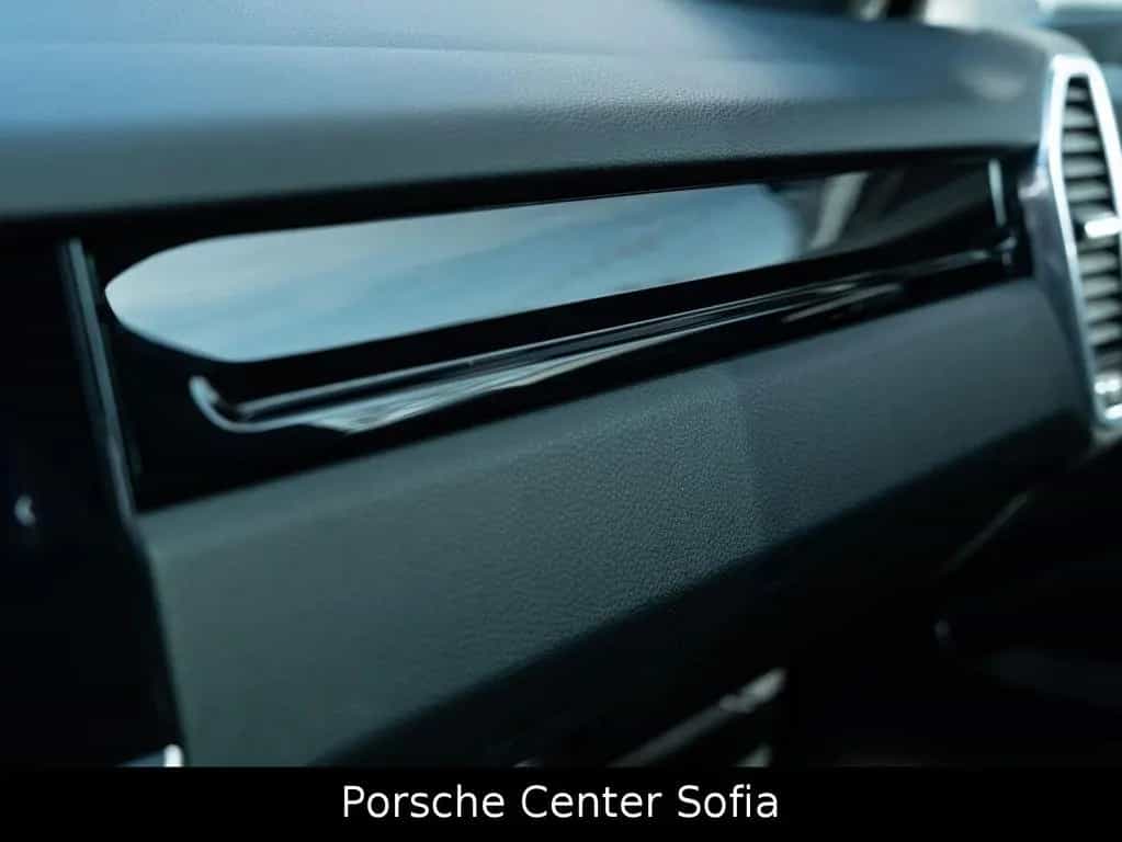 Porsche Cayenne 06/2020-photo-20