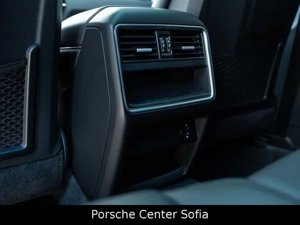 Porsche Cayenne 06/2020-photo-25
