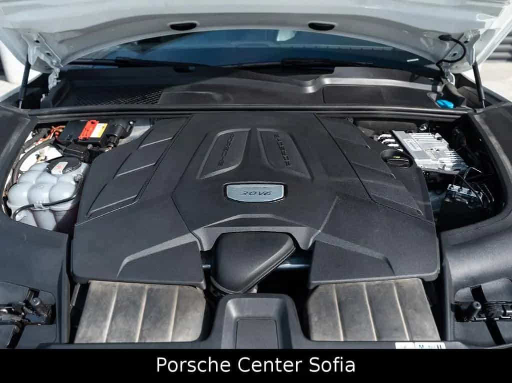 Porsche Cayenne 06/2020-photo-37