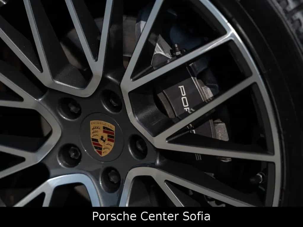 Porsche Cayenne 06/2020-photo-41