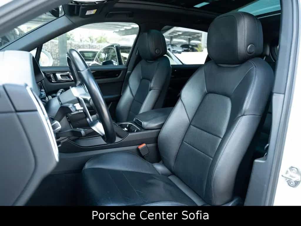 Porsche Cayenne 06/2020-photo-9