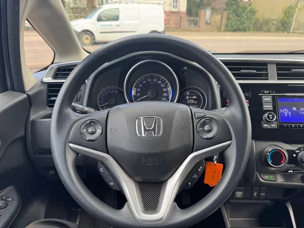 Honda Jazz Trend 01/2017-photo-12