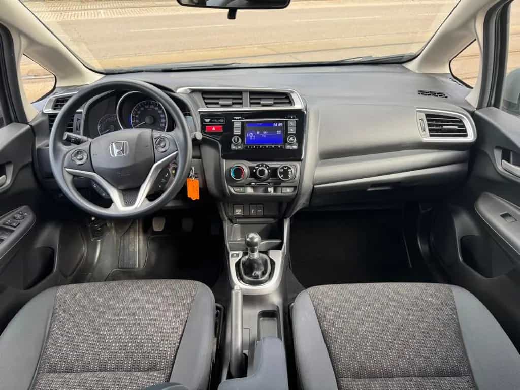 Honda Jazz Trend 01/2017-photo-23
