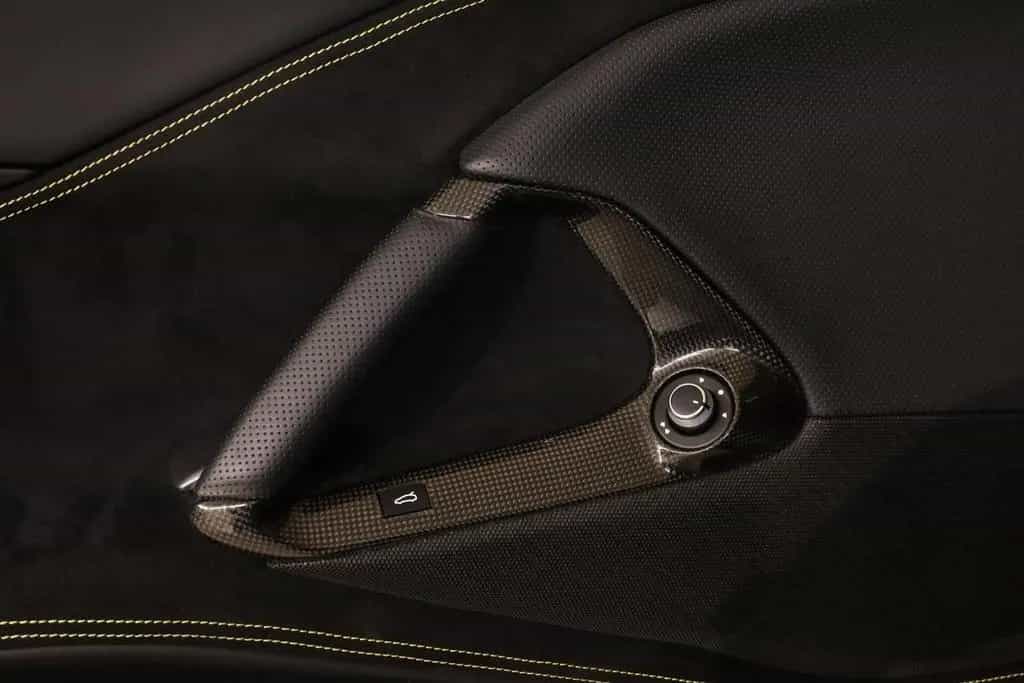 Ferrari 812 GTS 6.5 V12 HELE|Lift|Carbon Velgen|Painted 02/2021-photo-40