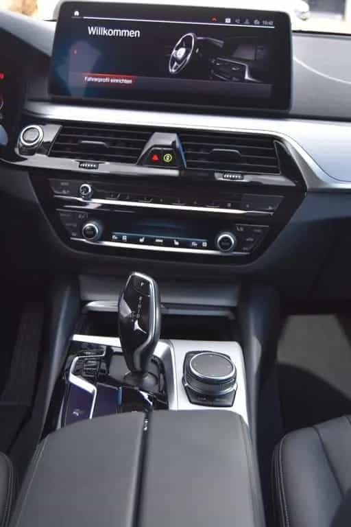 BMW 520 d Touring Steptronic/Navi/Leder/LED 06/2022-photo-10