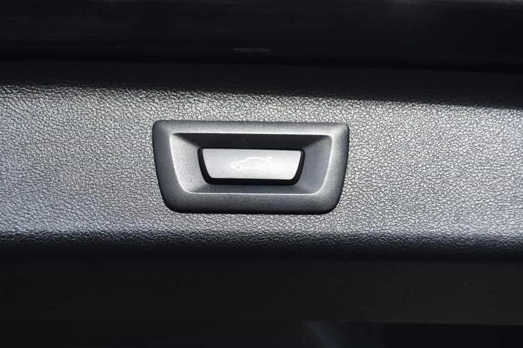 BMW 520 d Touring Steptronic/Navi/Leder/LED 06/2022-photo-7