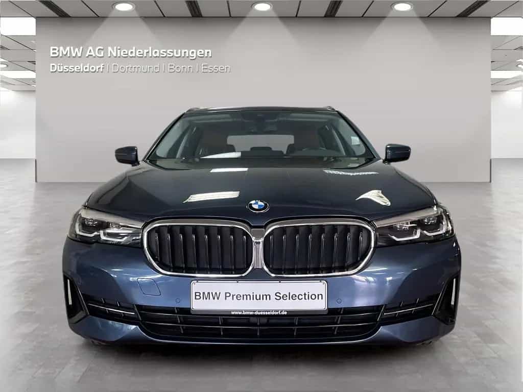 BMW 5 Series 520d Touring LiveCockpitProf Kamera Driv.Assist 03/2023-photo-4