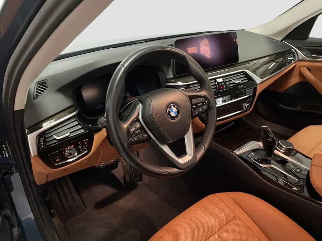 BMW 5 Series 520d Touring LiveCockpitProf Kamera Driv.Assist 03/2023-photo-6