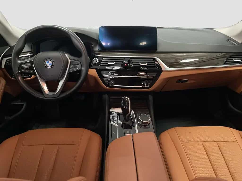 BMW 5 Series 520d Touring LiveCockpitProf Kamera Driv.Assist 03/2023-photo-8