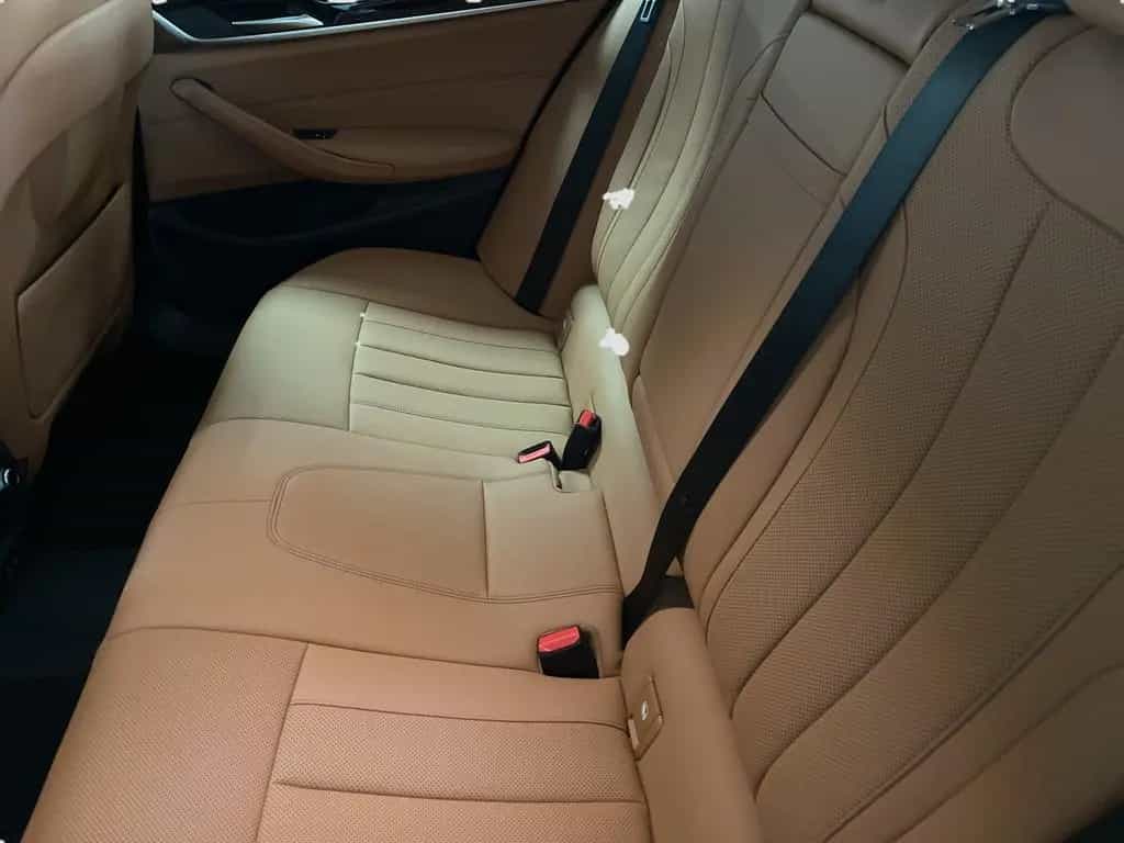 BMW 5 Series 520d Touring LiveCockpitProf Kamera Driv.Assist 03/2023-photo-9