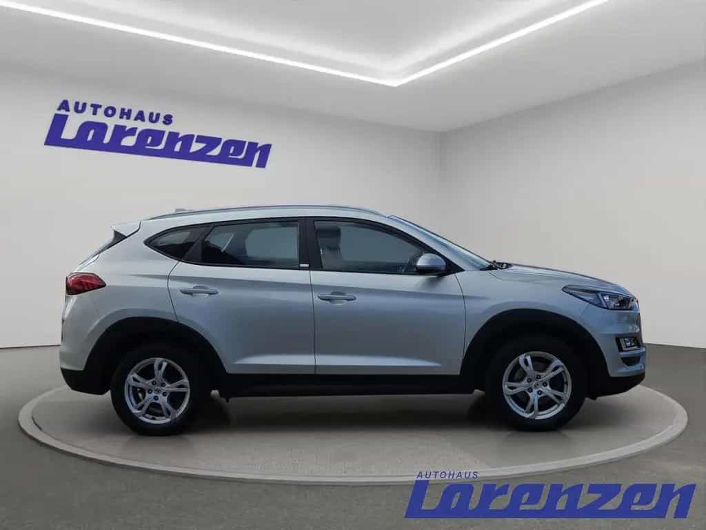 Hyundai TUCSON Advantage 1.6 GDi Turbo Navi Mehrzonenkli 08/2020-photo-3