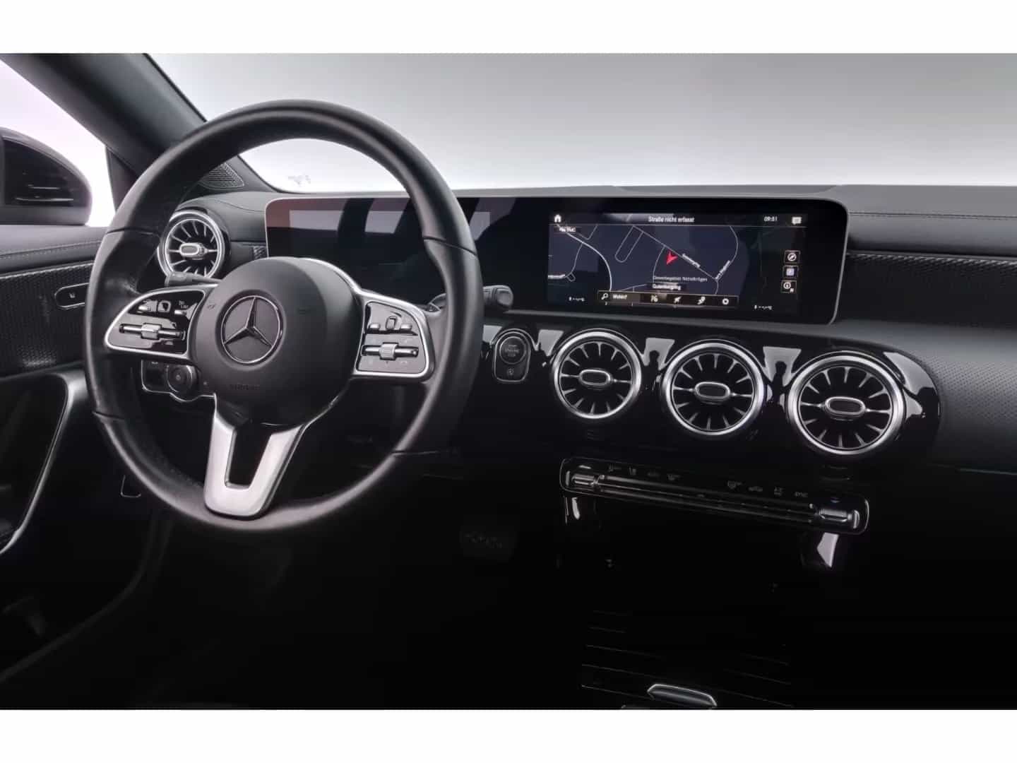 Mercedes-Benz CLA-Class 200 Shooting Brake 07/2020-photo-11