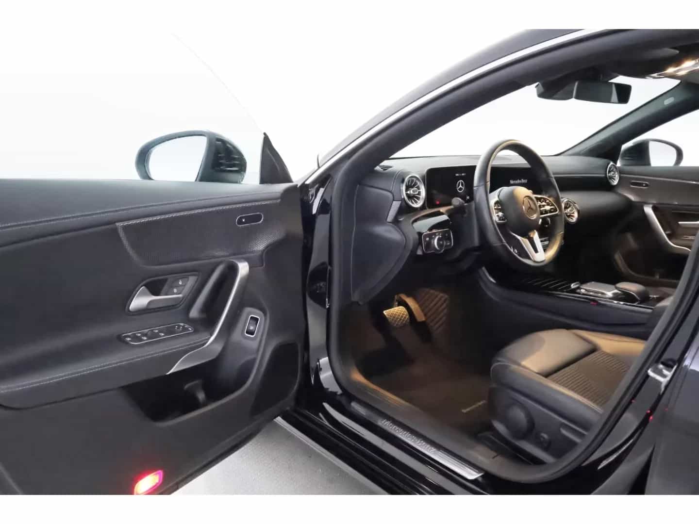 Mercedes-Benz CLA-Class 200 Shooting Brake 07/2020-photo-15