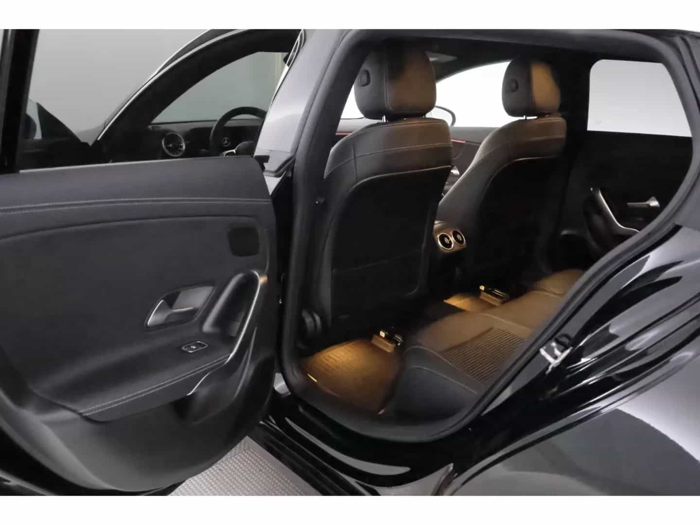 Mercedes-Benz CLA-Class 200 Shooting Brake 07/2020-photo-18