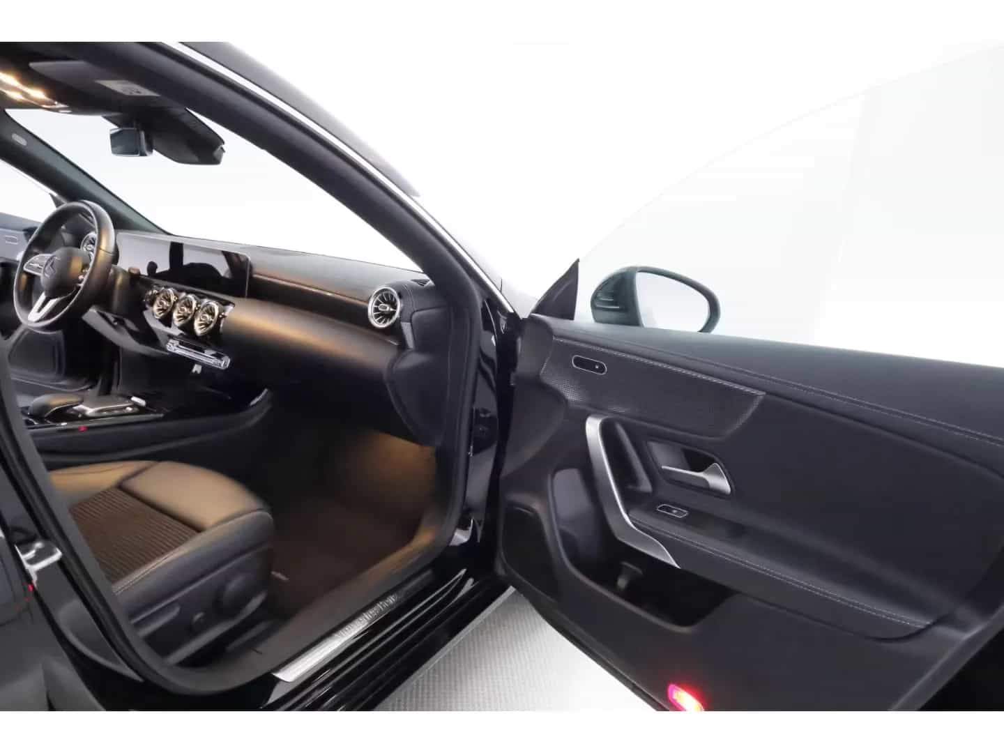 Mercedes-Benz CLA-Class 200 Shooting Brake 07/2020-photo-20