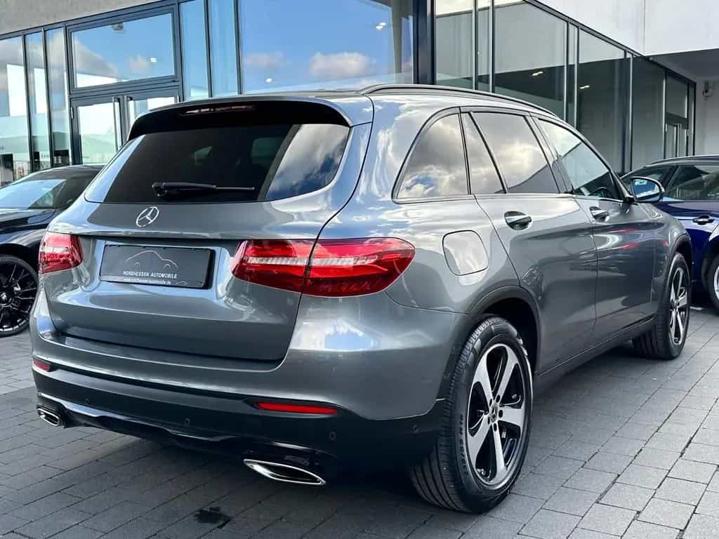 Mercedes-Benz GLC 300 4Matic AMG Line | Airmatic | Burmester 08/2018-photo-3