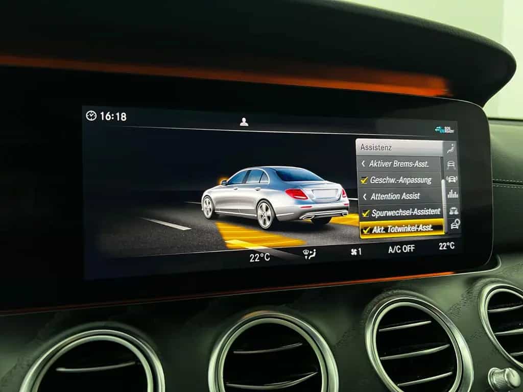 Mercedes-Benz E 53 AMG 4Matic+ /  TOP AUSTATT. / 457 PS / 4x4 08/2018-photo-40