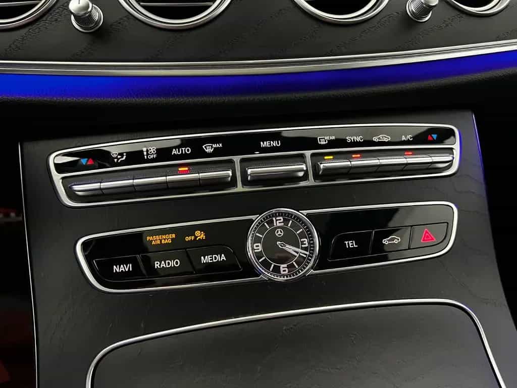 Mercedes-Benz E 53 AMG 4Matic+ /  TOP AUSTATT. / 457 PS / 4x4 08/2018-photo-42
