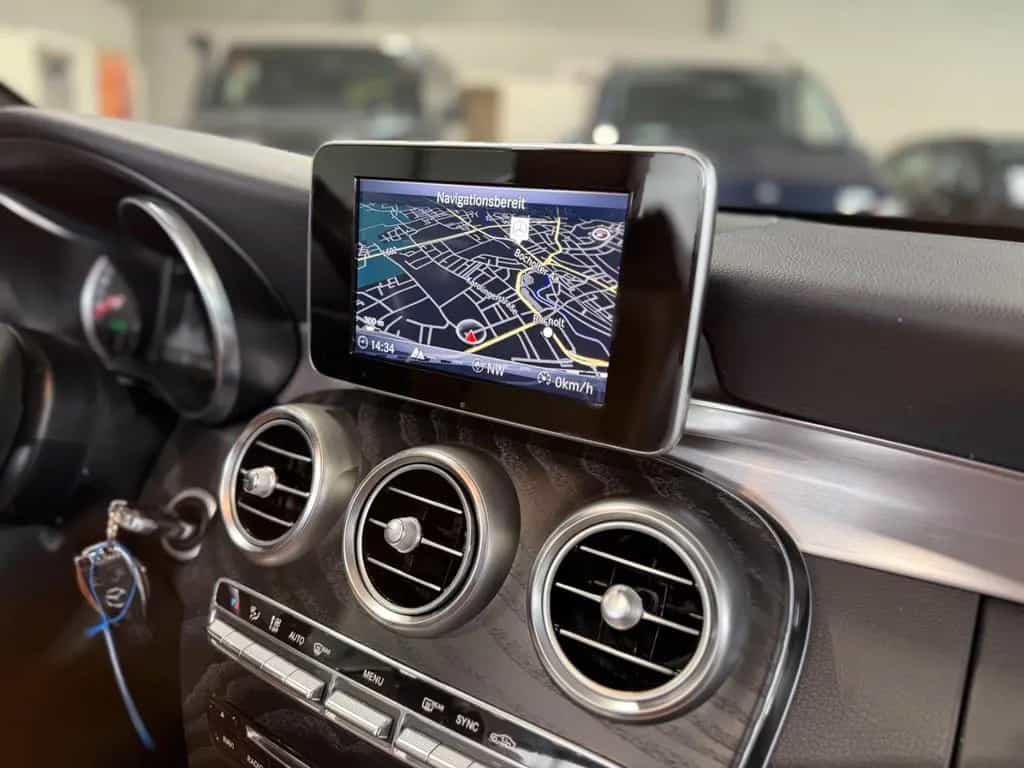 Mercedes-Benz C-Class 180 Cabrio AMG Line|Leder|Navi|Kamera|Airscarf 01/2018-photo-17