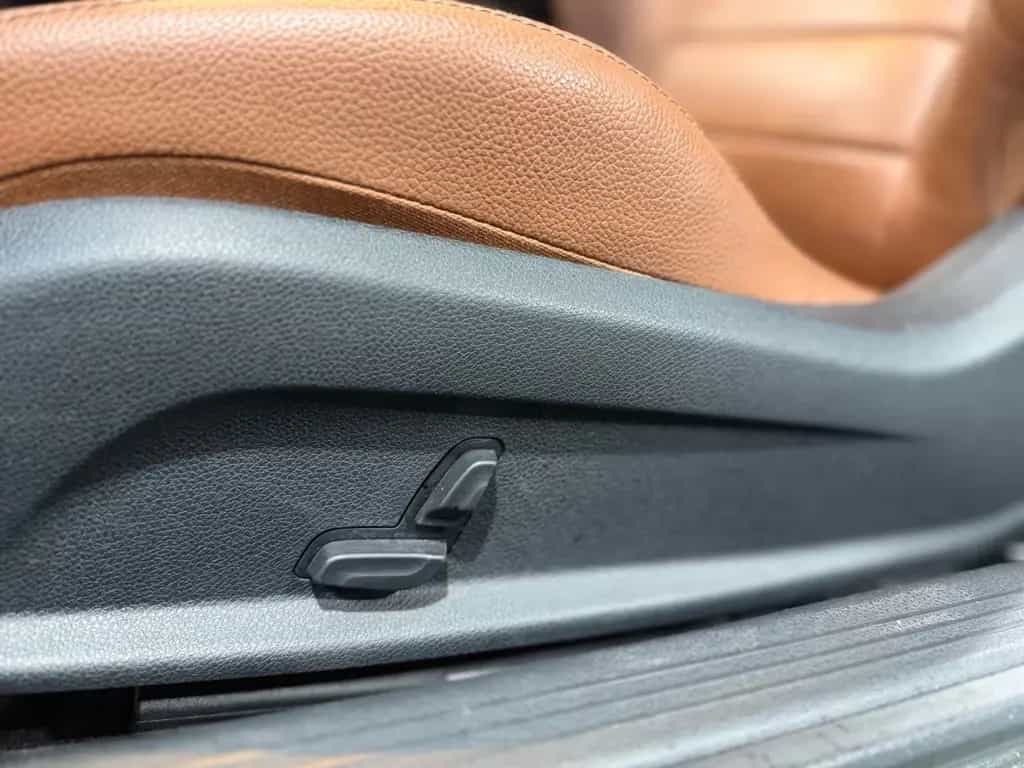 Mercedes-Benz C-Class 180 Cabrio AMG Line|Leder|Navi|Kamera|Airscarf 01/2018-photo-7