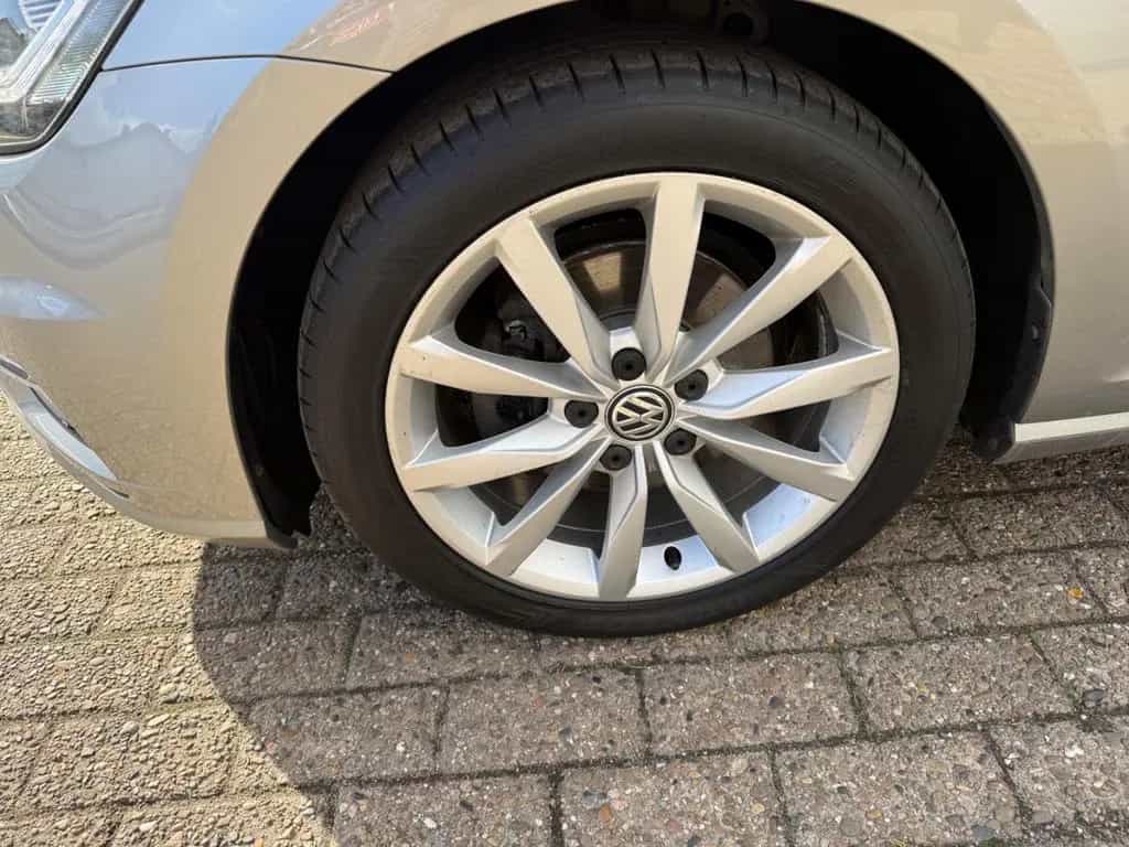 Volkswagen Golf VII Variant 1.5 TSI ACC SHZ LED 04/2019-photo-10