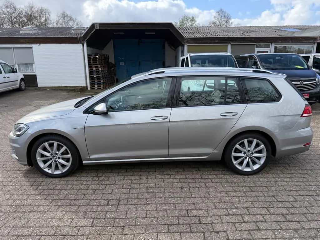 Volkswagen Golf VII Variant 1.5 TSI ACC SHZ LED 04/2019-photo-17