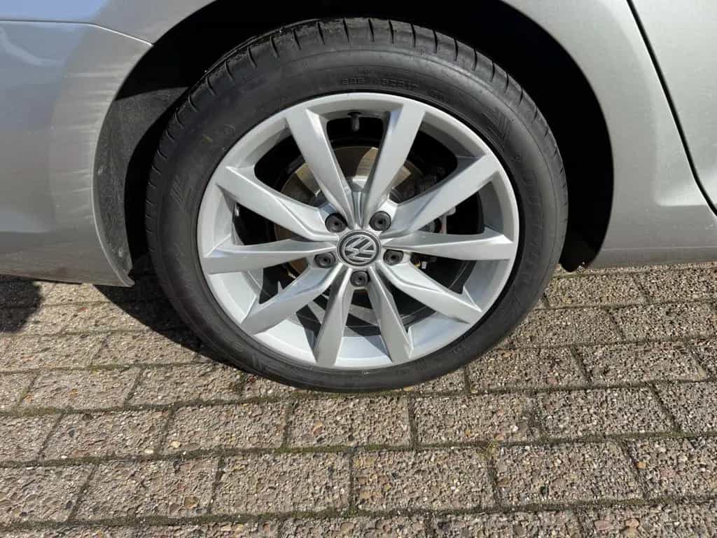 Volkswagen Golf VII Variant 1.5 TSI ACC SHZ LED 04/2019-photo-33