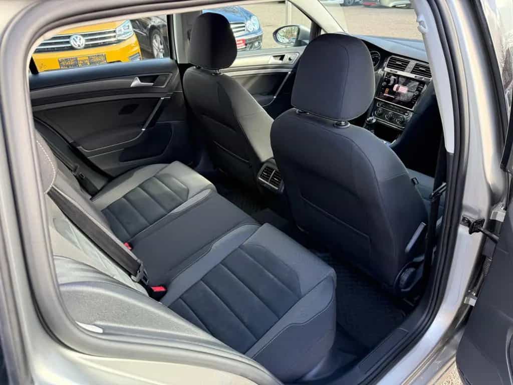Volkswagen Golf VII Variant 1.5 TSI ACC SHZ LED 04/2019-photo-40