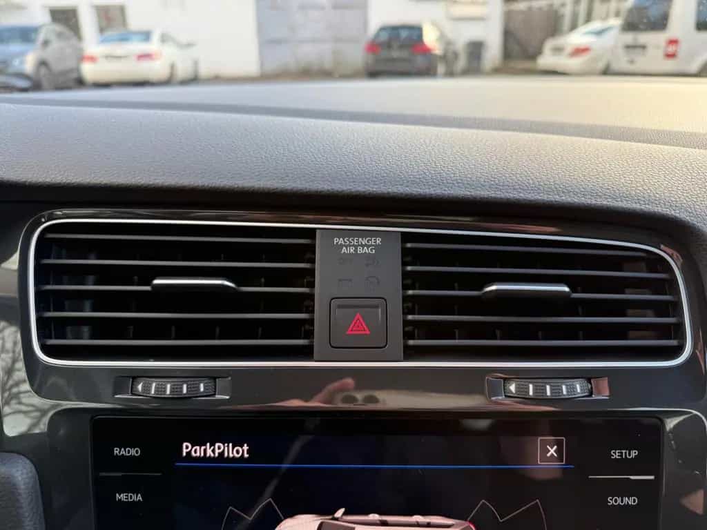 Volkswagen Golf VII Variant 1.5 TSI ACC SHZ LED 04/2019-photo-43