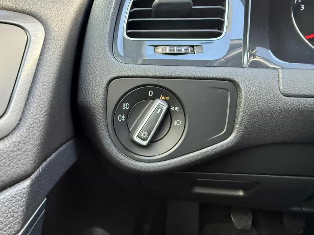 Volkswagen Golf VII Variant 1.5 TSI ACC SHZ LED 04/2019-photo-5