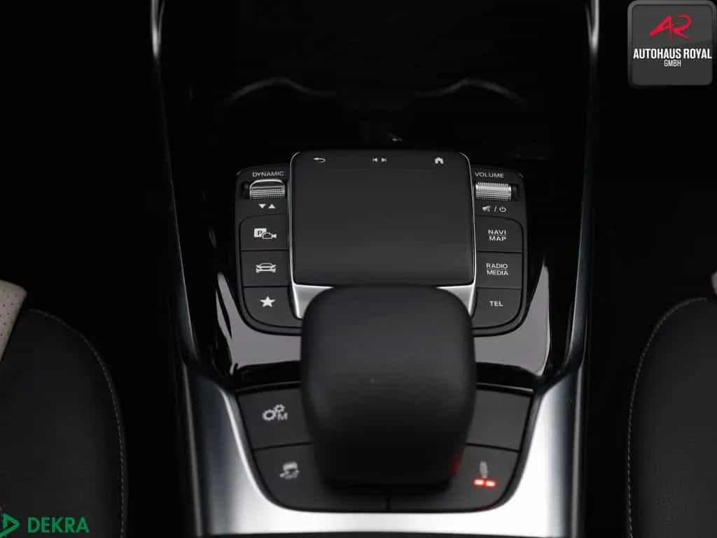 Mercedes-Benz A 35 AMG 4M BURMESTER,SITZKLIMA,KEYLESS,360GRAD 07/2021-photo-22