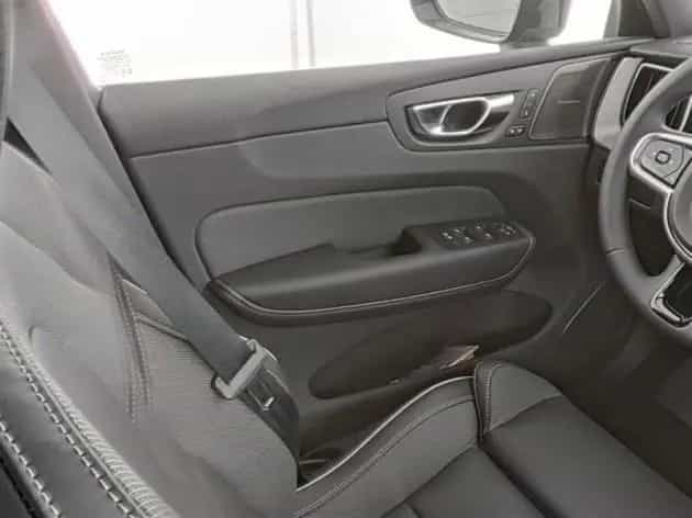 Volvo XC60 Ultra Black Edition*AWD*LuftFW*360°K* 07/2025-photo-8