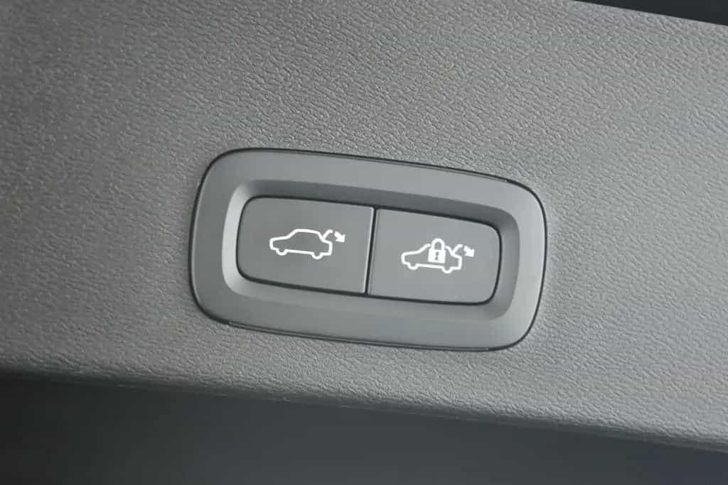 Volvo XC40 B4 Plus Dark LED Digi Navi HaKa ACC Kam 20" 06/2023-photo-14