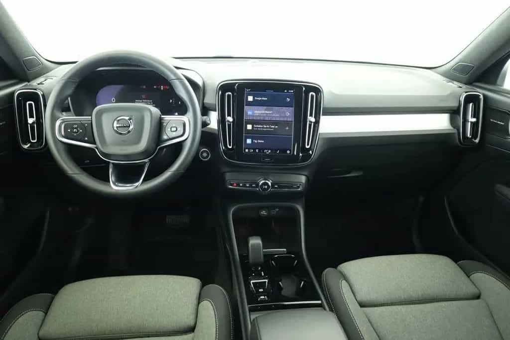 Volvo XC40 B4 Plus Dark LED Digi Navi HaKa ACC Kam 20" 07/2023-photo-12