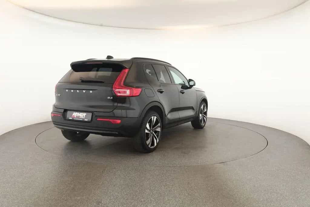 Volvo XC40 B4 Plus Dark LED Digi Navi HaKa ACC Kam 20" 07/2023-photo-25