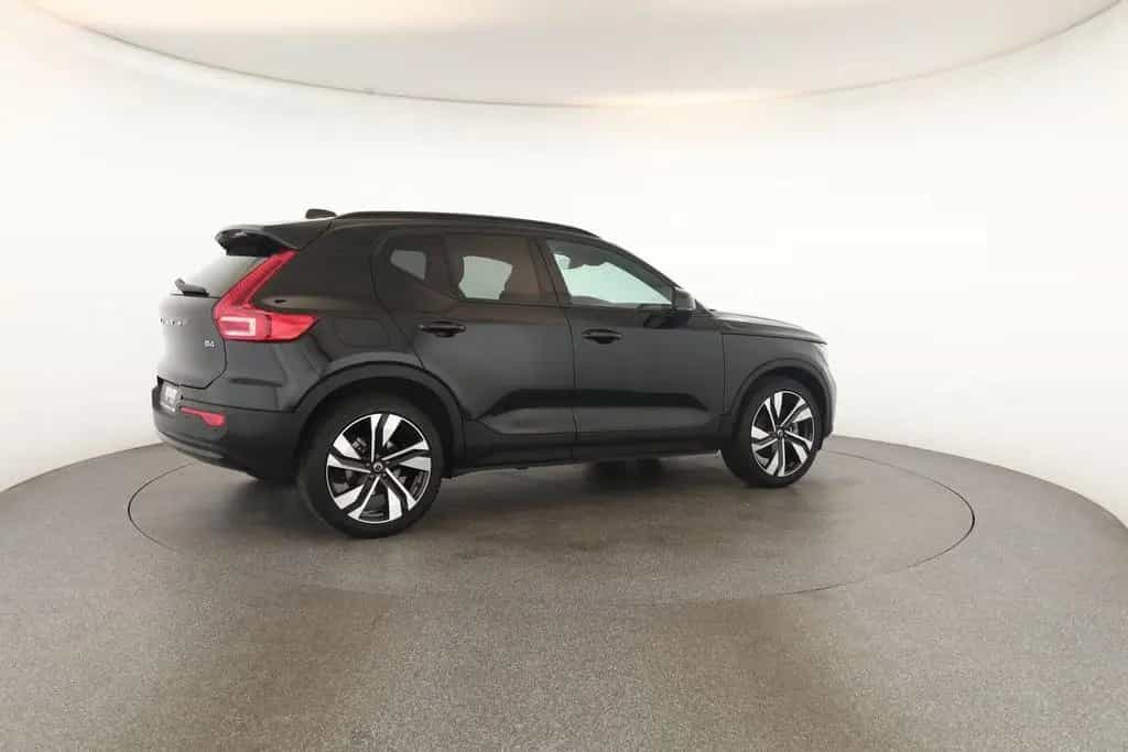 Volvo XC40 B4 Plus Dark LED Digi Navi HaKa ACC Kam 20" 07/2023-photo-27