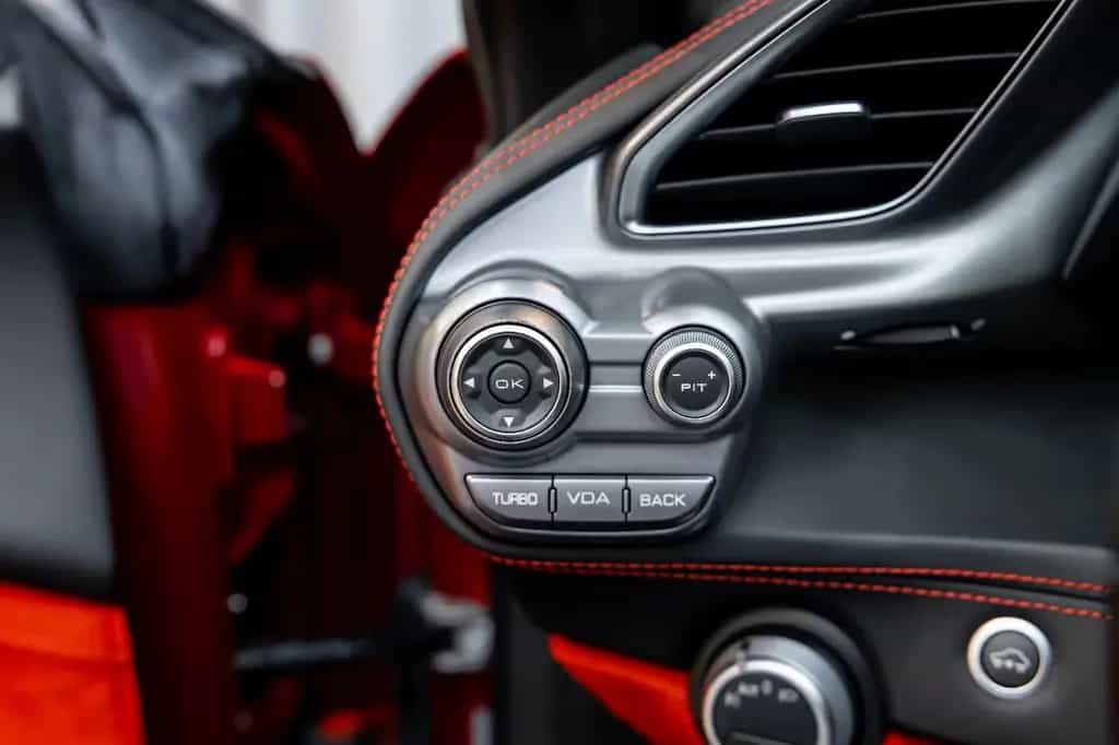 Ferrari 488 Spider NOVITEC*FACELIFT*LIFT*JBL*WARRANTY 01/2019-photo-30