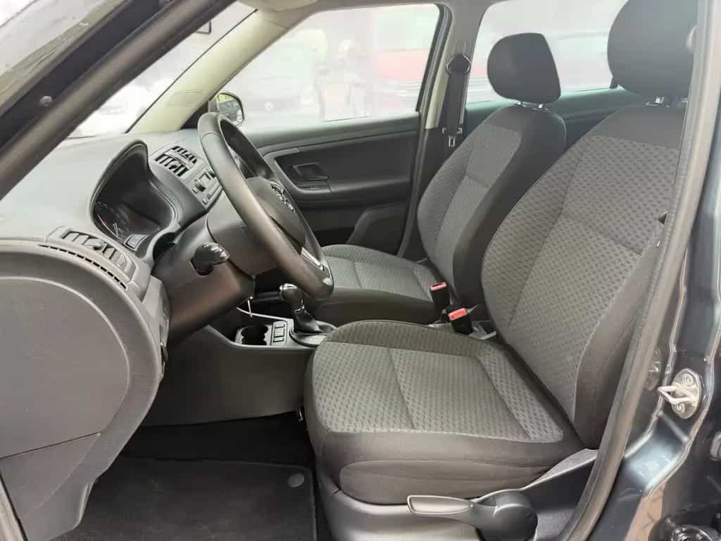 Skoda Fabia Best of Automatik *1.Hand* 01/2015-photo-1