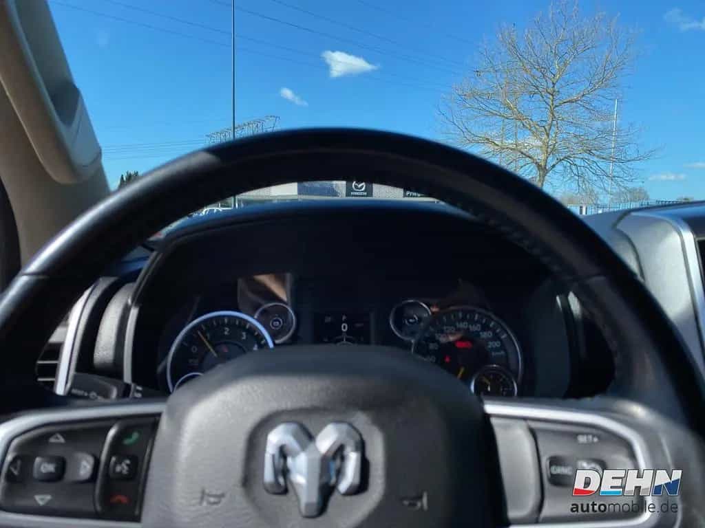 Dodge RAM 1500 4X4 AHK Leder Hardtop SHZ Prinz Gas 07/2020-photo-10