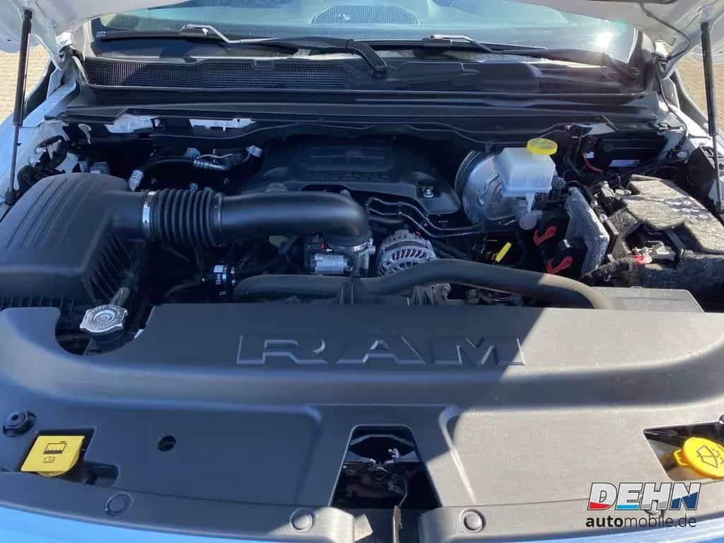 Dodge RAM 1500 4X4 AHK Leder Hardtop SHZ Prinz Gas 07/2020-photo-14